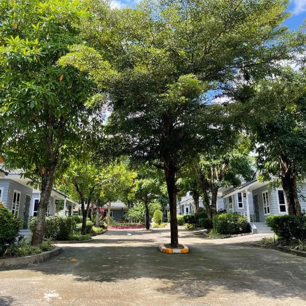 Mina Resort and Spa, hotel in Loei
