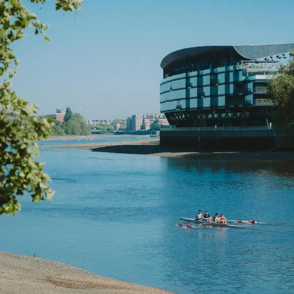 Fulham Pier Hotel, hotel v Londýně