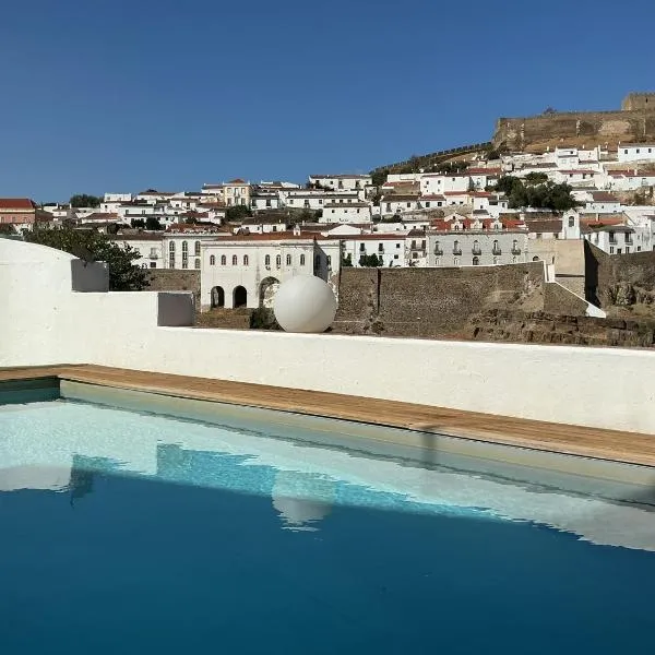 Casa Amarela Alojamento Local, hotel in Mértola