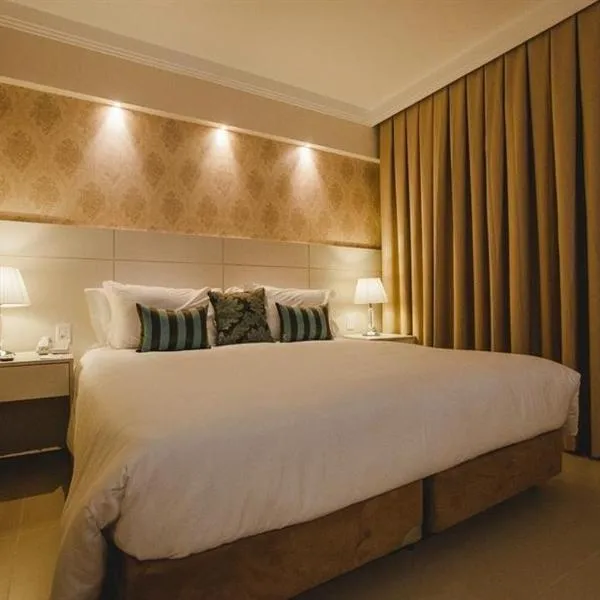 Golden Lis Hotel Boutique, hotel in Goiânia