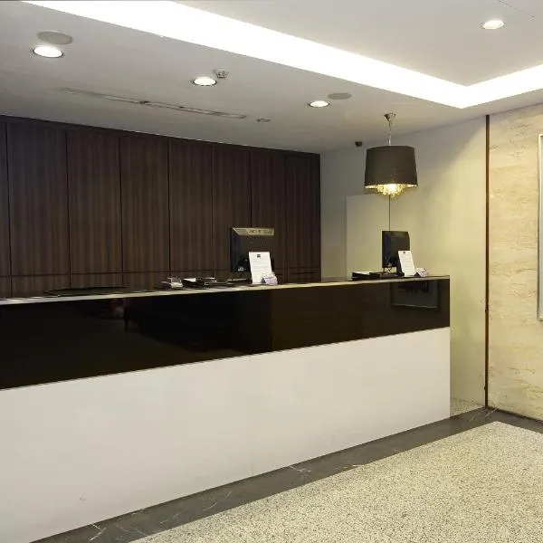 Value Hotel Balestier photo 2