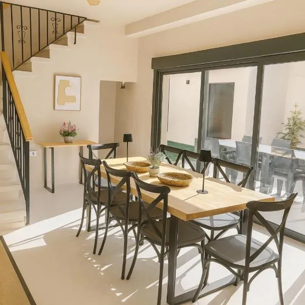 Casa Terrones - Espacio, Barbacoa, Centro ciudad y Sierra Nevada a un paso, hôtel à La Zubia