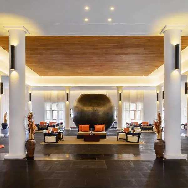 The Lake Garden Hotel Nay Pyi Taw - MGallery Collection, hôtel à Naypyidaw