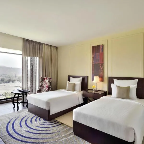 Novotel Imagicaa Khopoli, hotelli kohteessa Khopoli