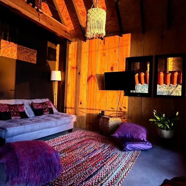 Mi Refugio Nordico Buho Cabin, hotel en San Miguel