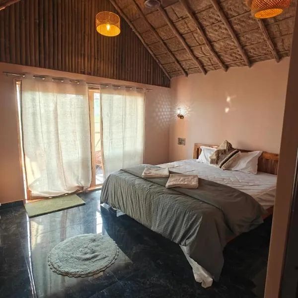 The Sundown Hampi, hotel in New Hampi