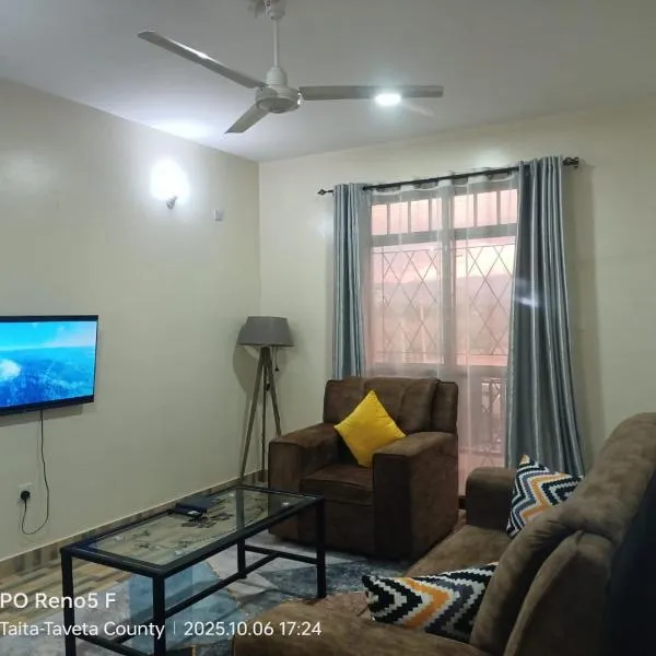 1 Bedroom Fully Furnished Luxurious Apartment Voi Town, hotel v destinaci Voi