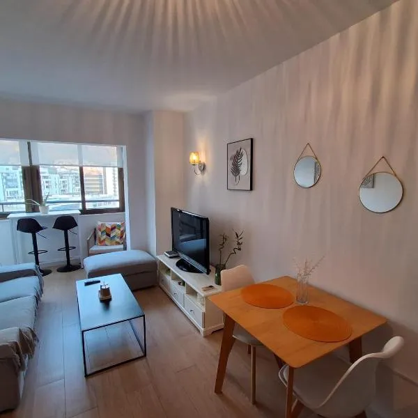 Apartamento La Bahia、アグアドゥルセのホテル