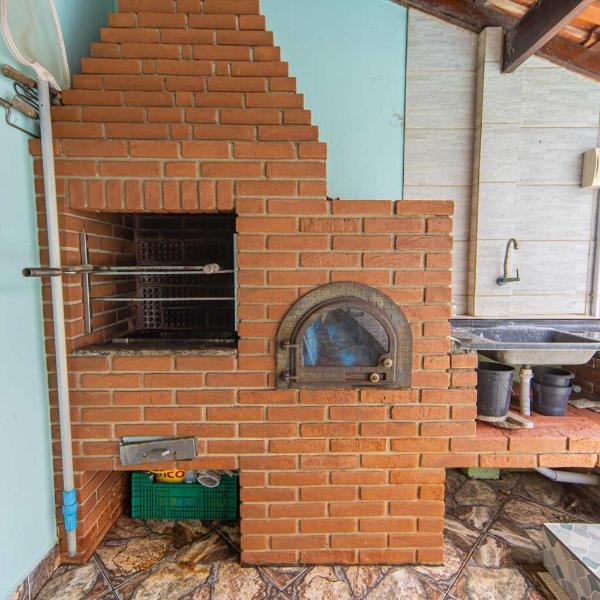 Casa com Piscina e Garagem a 550m da Praia - Foto 4