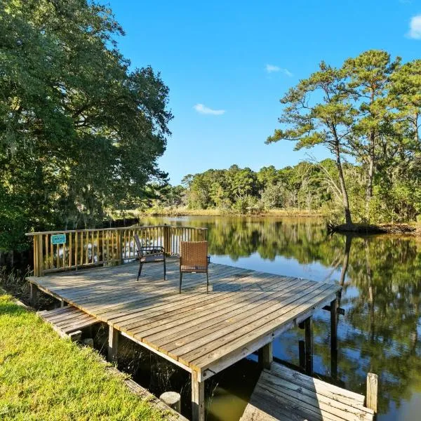 Tara's Riverfront Hideaway โรงแรมในโมบิล