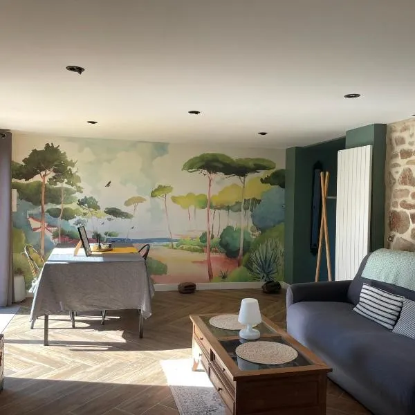 Gîtes d Izel N1 entre terre et mer prés d'un golf, hotel en Ploemel