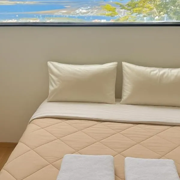 CasaAustral tu estadia con vista unica de toda la ciudad y el canal، فندق في أوشوايا