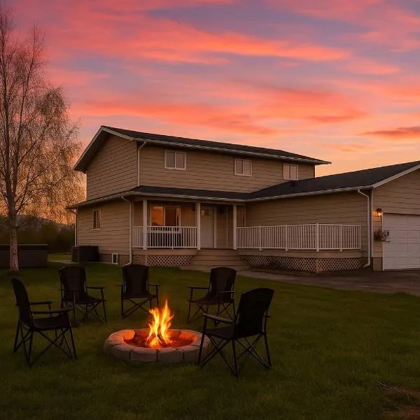 Hot-tub, Games Room, Walk-in Sauna, 7 BM, 15 mins to Waterton, hotel in Mountain View