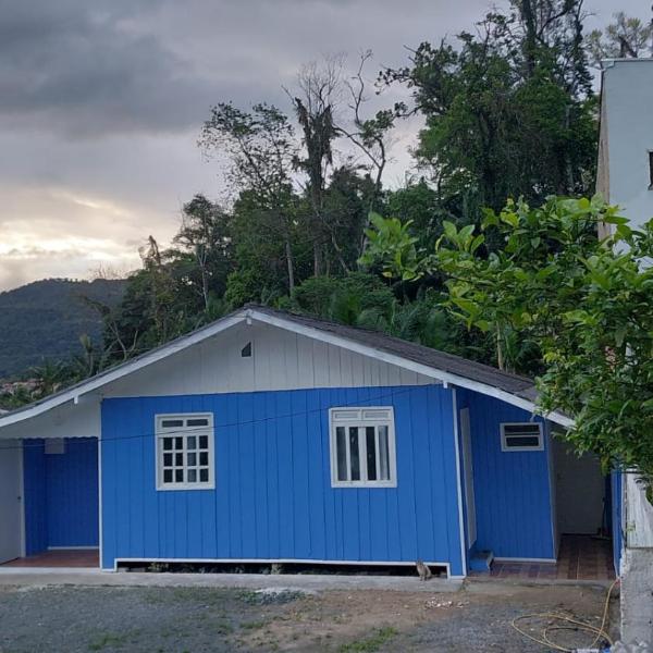 Suítes Simples Casa Madeira - Blumenau