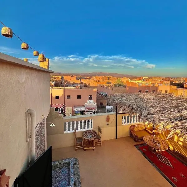Riad Dar Sahara - Panoramic Rooftop, hotel in Nkob