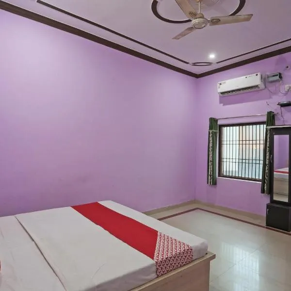 Hotel O Surprise Farm House, hotel in Alīgarh