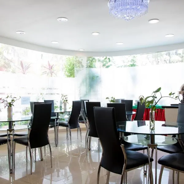 Beach Palace, hotel v destinaci Hulhumale
