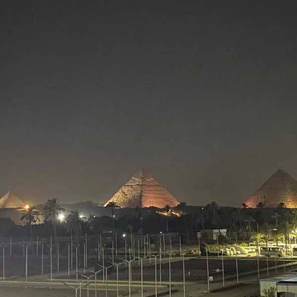 New Galleria Pyramids view inn, hotel en El Cairo