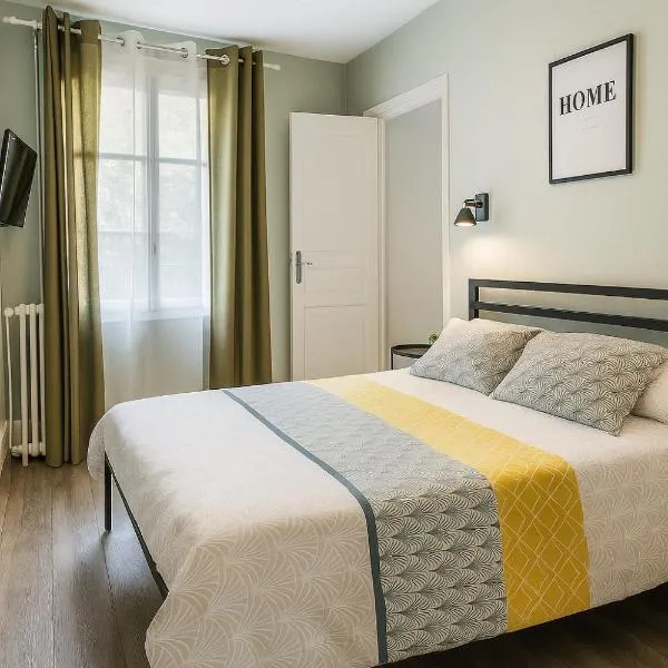 Les Lodges du Castel, hotel in Châteauvillain