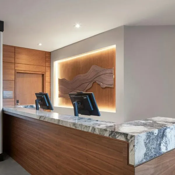 Viesnīca AC Hotel by Marriott Old Montreal Monreālā