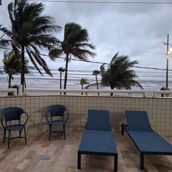 Lindo Apto 2 dorm, Frente Mar