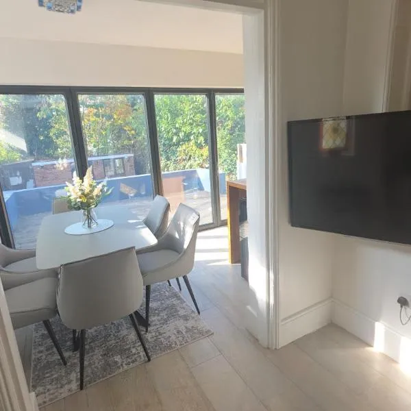 Superb luxury stay Croydon London, Hotel in Thornton Heath