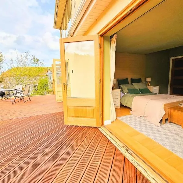 Swn Y Saith, dog-friendly stay in Tresaith, хотел в Tresaith