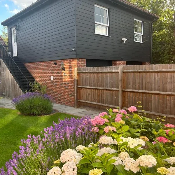 Stansted Coach House - Apartment Hotel, hotel in Elsenham