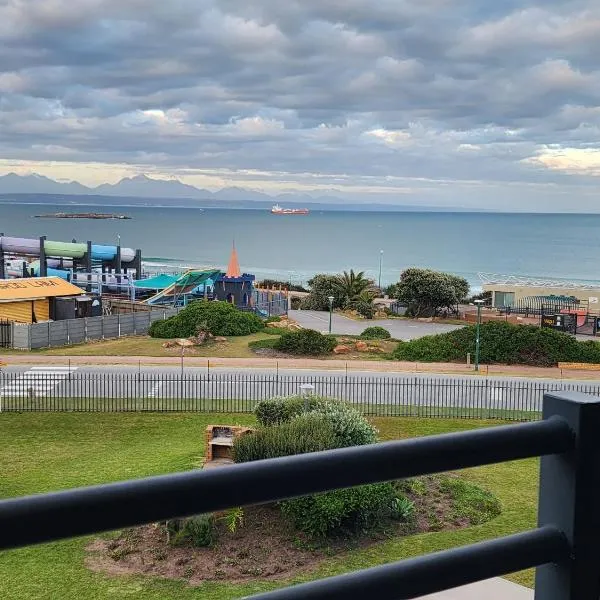 Beautiful Sea view apartment 45 De Valle Diaz Mosselbay, hotel in Mossel Bay