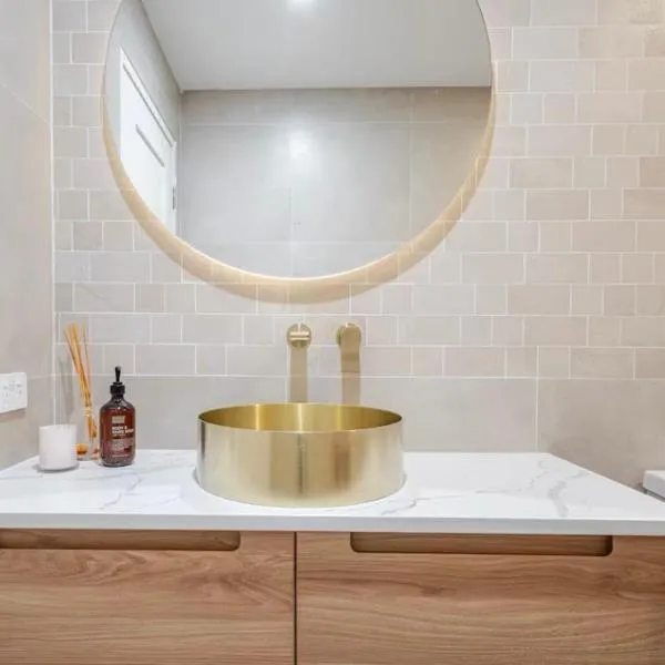 Upscale neighbourhood guest quarters, hotel en Perth