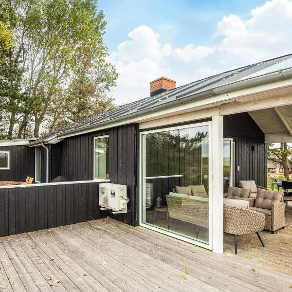 5 person holiday home in Rømø, hotel v destinaci Kongsmark