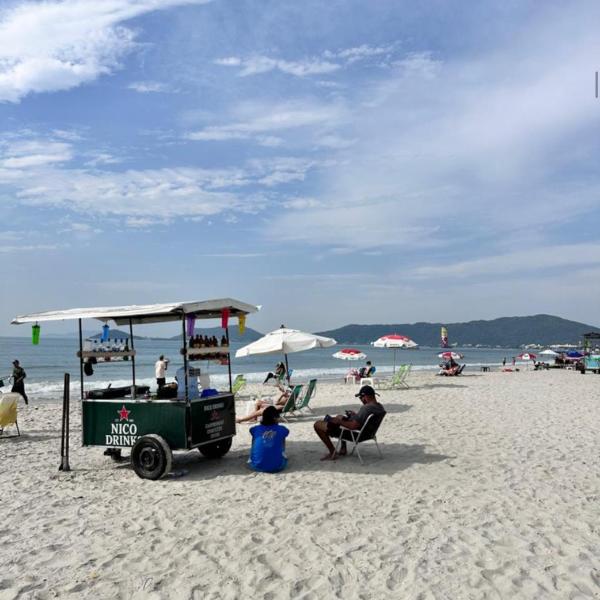 Apto pé na areia em Canasvieiras - Foto 4