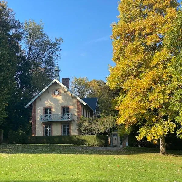 La Maison du Cavalier, Chateau de lAvenue, khách sạn ở Pierrefitte-en-Auge