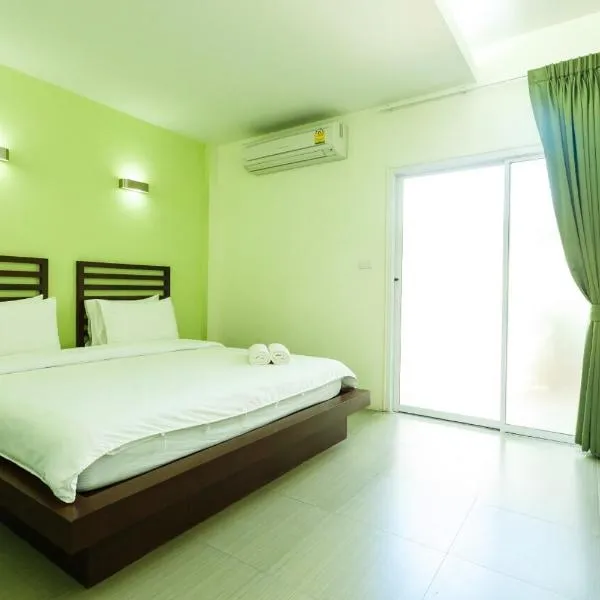 S Hotel Kanchanaburi, hotell i Ban Kao