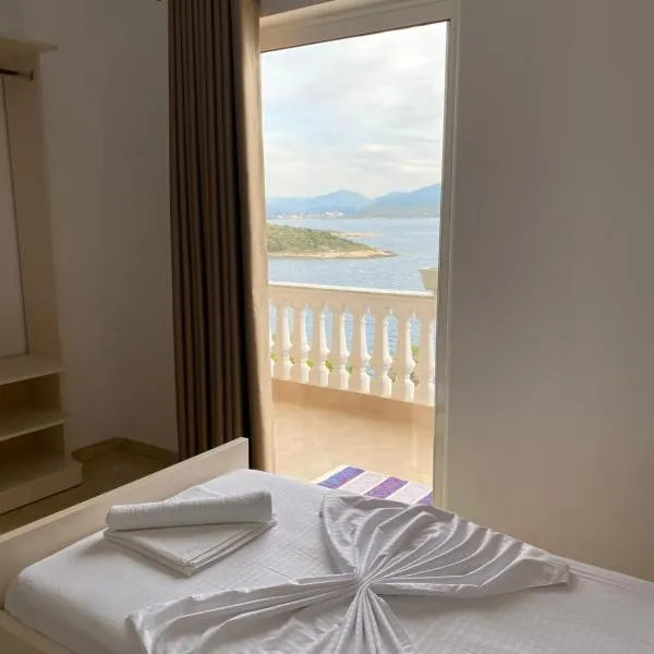 Home Majka, hotel in Sarandë