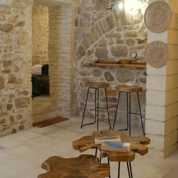 Laura stone room, hotel in Corato