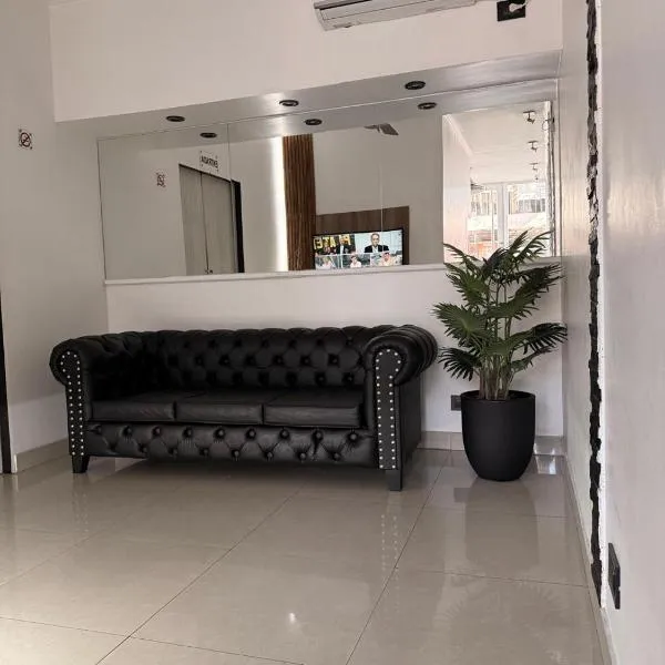 Hotel Quito, hotel em Buenos Aires