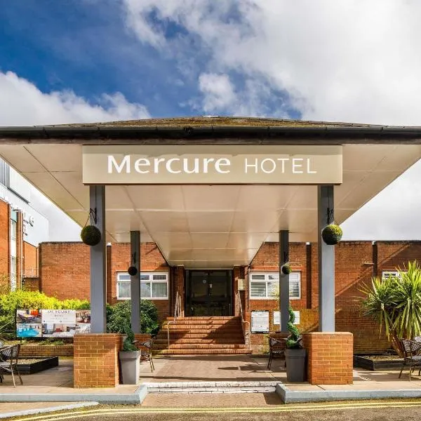 Mercure Birmingham West Hotel, hotel sa West Bromwich
