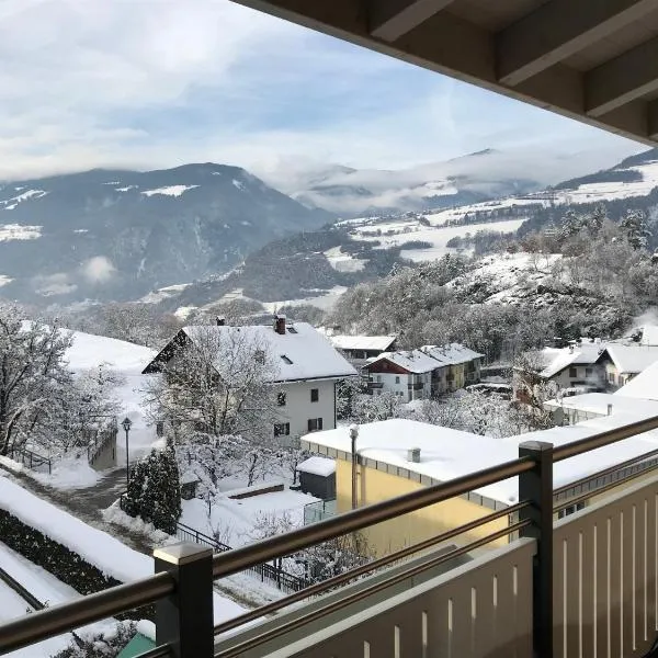 Superior Apartments Marialisa Orchi, hotel in Chiusa