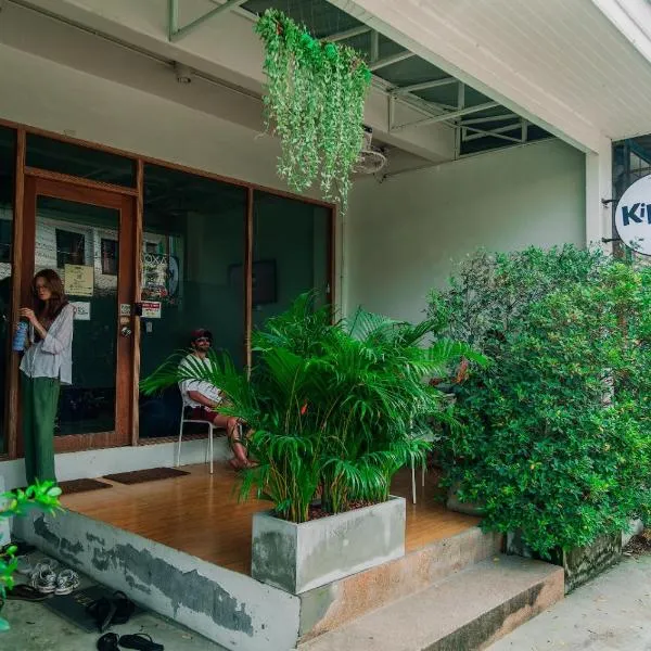 Kiko's Hostel, hotel di Thong Sala