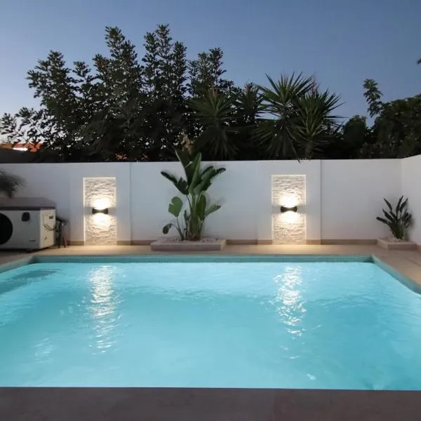 Casa Olivia with pool heating fee, hotel in Torrevieja
