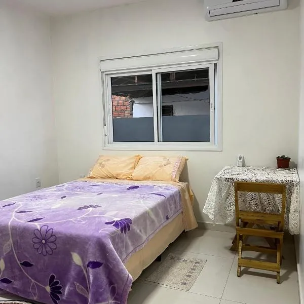 Quarto casal, hotel in Itaqui