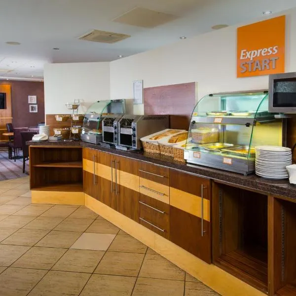 Holiday Inn Express Swindon City Centre by IHG, khách sạn ở Swindon