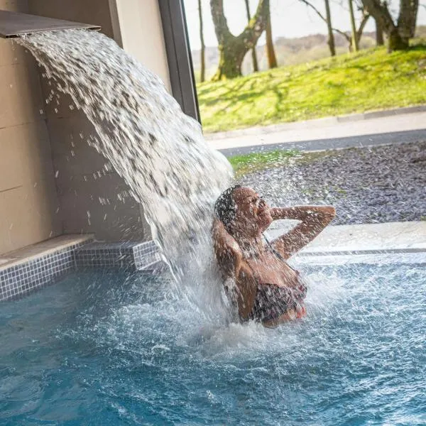 Mercure Manchester Norton Grange Hotel & Spa, hotel u gradu Ročdejl