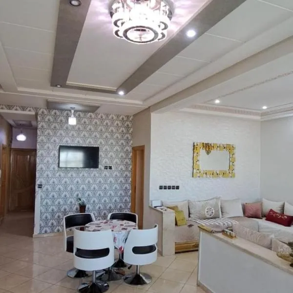 Appartement Calme et Jolie près de l'aéroport, hotel in Oulad Tayeb