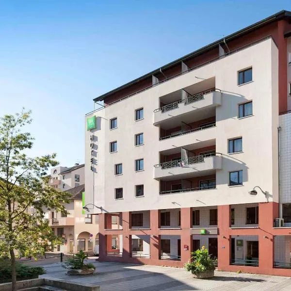 ibis Styles Annecy Centre Gare, hotel v Annecy