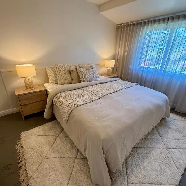 Fletcher Christian Apartments - Manava Suites, hotel sa Burnt Pine