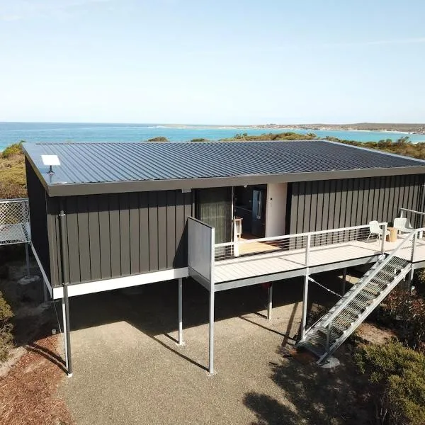 Sommerhus Danish inspired beach front retreat, hotel a Vivonne Bay