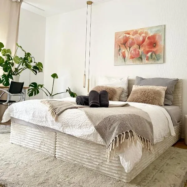 Modernes Designer Loft mit Flair in Hochheim & Tiefgarage, hotel in Hochheim am Main