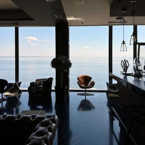 M1 Club Hotel, ξενοδοχείο στην Οδησσό